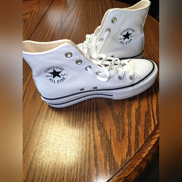 Chuck Taylor All Star Lift Platform Canvas BRAND NEW NO BOX - Picture 1 of 6